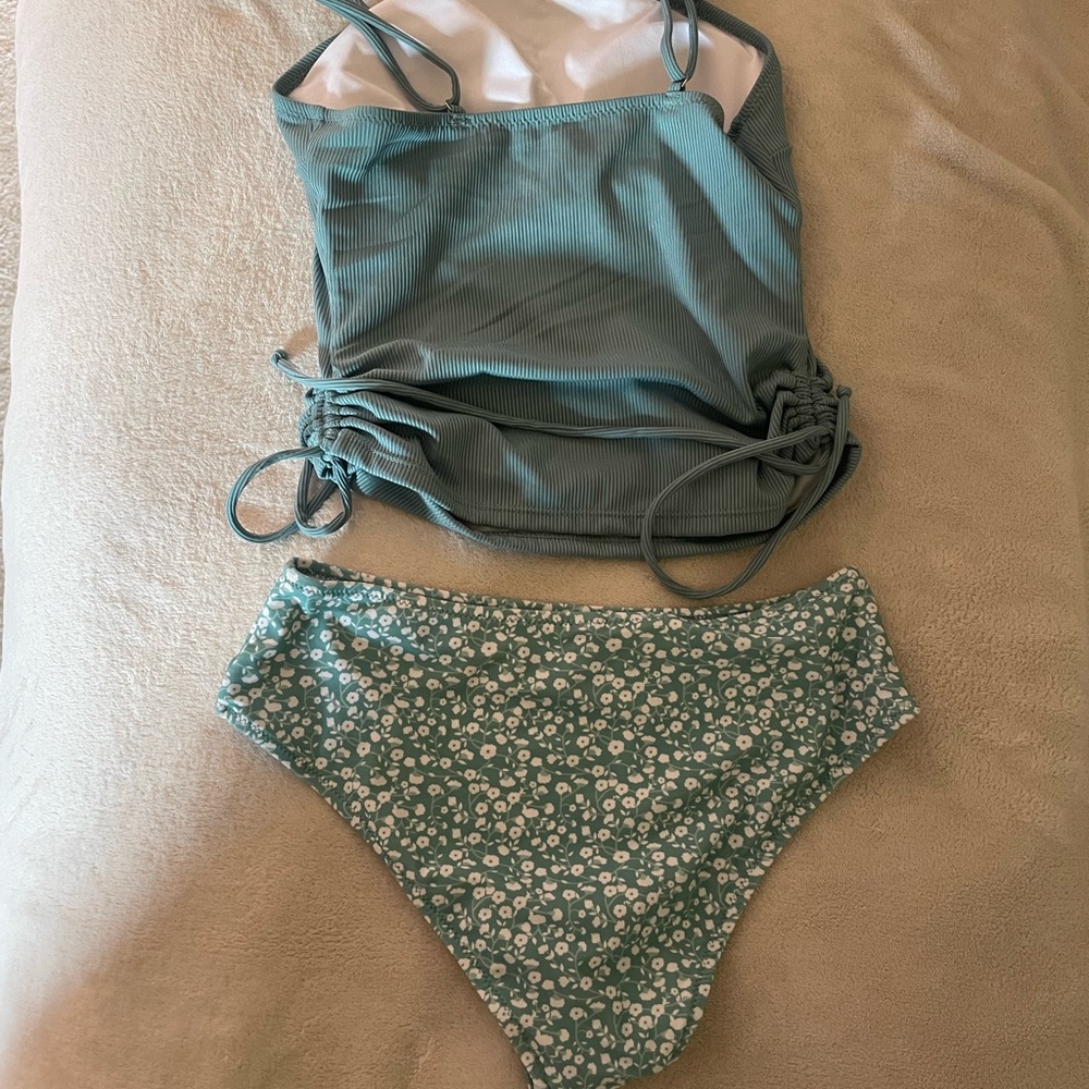 Green Ribbed Tankini Set - Picture 2 of 2